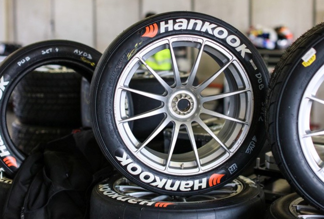 LỐP XE TRUNG TÂM - THÀNH PHỐ DĨ AN